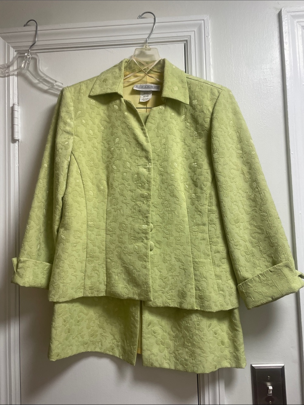 Jessica Howard Lime Green Embroidered Blazer